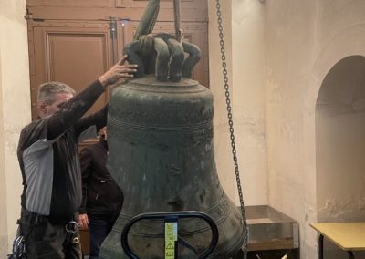 La dépose des cloches de Notre-Dame de Dinard